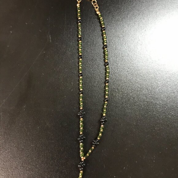 14 1/2" long Green and gold with Obsidian Y Necklace - Picture 5 of 6